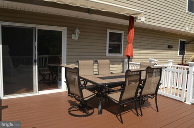 25 Quinter Ln, Temple, PA 19560 - photo 4