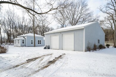 4-web-or-mls-715-n-burgess-st
