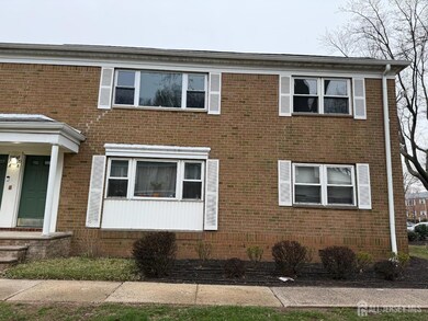 172 Evergreen Rd unit 20B, Edison, NJ 08837 - photo 2