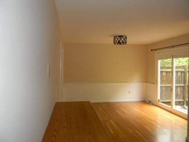 34 Pleasant St unit 5, Wellesley, MA 02482 - photo 6