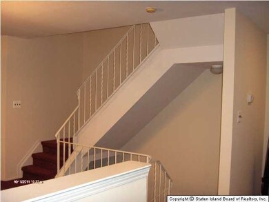 155 Pembrook Loop, Staten Island, NY 10309 - photo 6