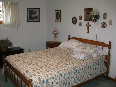 665 Diamond Ave, Indiana, PA 15701 - photo 6