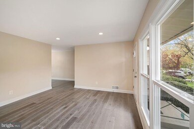 13511 Turkey Branch Pkwy, Rockville, MD 20853 - photo 4