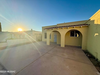 2921 W Saint Tropaz Ave unit 1, Tucson, AZ 85713 - photo 3