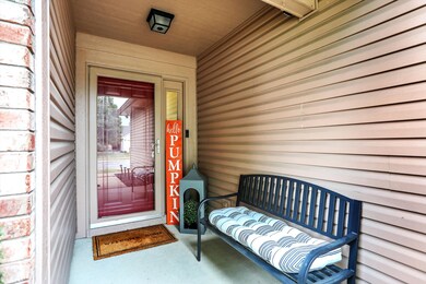 12725 Sovereign Ln, Fishers, IN 46038 - photo 5