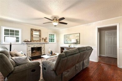 219 S Mccrary St, Asheboro, NC 27203 - photo 2