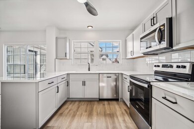 18-web-or-mls-2408-bloxom-st