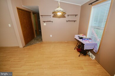 39 Swift Run Dr, Sicklerville, NJ 08081 - photo 2