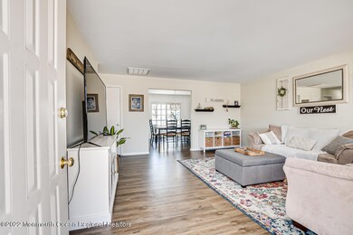 10 Ivy Pl Howell Township NJ-large-004-0