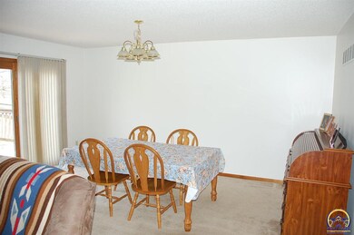 4320 SW Stone Ave, Topeka, KS 66610 - photo 6