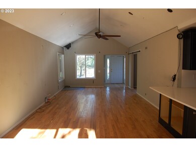 5145 Red Prairie Rd, Sheridan, OR 97378 - photo 3