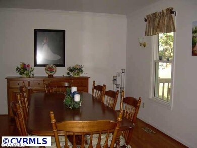 Dining Room - formal dining room w/hardwood floors