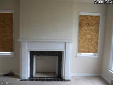 5223 Arch St, Maple Heights, OH 44137 - photo 3