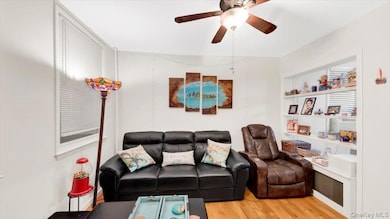 178 Crescent Place, Yonkers, NY 10704 - photo 5