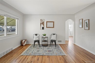 1716 Oakland St, Aurora, CO 80010 - photo 4