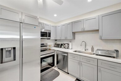 1504 SW 6th Ave unit 1504, Fort Lauderdale, FL 33315 - photo 4