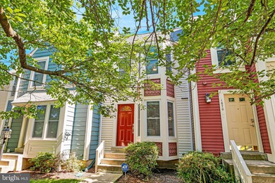 1672 Oaktree Ct, Reston, VA 20194 - photo 2