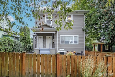 3624 Whitman Ave N unit 4, Seattle, WA 98103 - photo 2