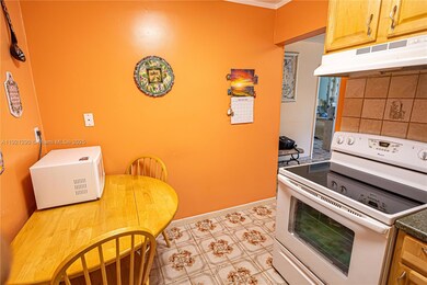 16790 NE 14th Ave unit 215, Miami, FL 33162 - photo 7