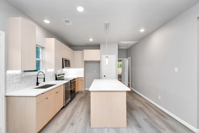 6212 De Priest St, Houston, TX 77091 - photo 4