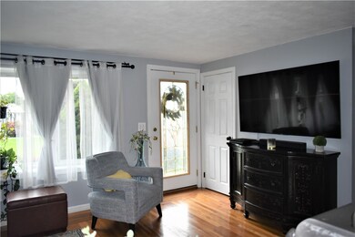 11 Birchview Dr, Cranston, RI 02920 - photo 6