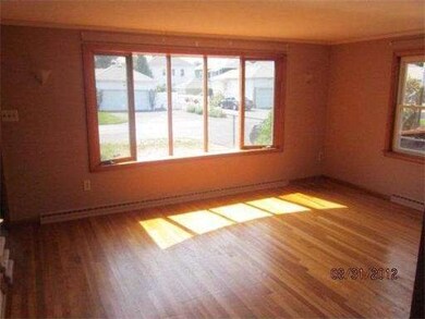 7 Anthony St, Methuen, MA 01844 - photo 5