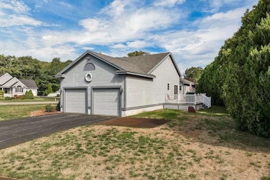 1 Old Salt Dr, Seabrook, NH 03874 - photo 4