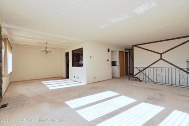 93 Saint Stephens Place, Staten Island, NY 10306 - photo 7