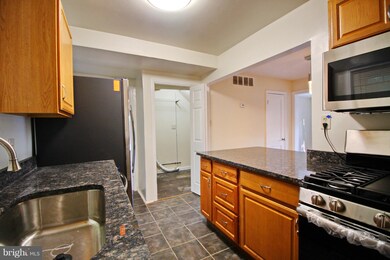 1164 Booker Dr, Capitol Heights, MD 20743 - photo 4