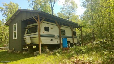 10094 N Woodbridge Rd, Bitely, MI 49309 - photo 2