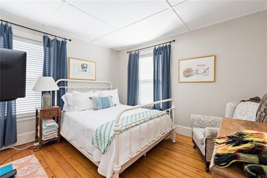 13 Dartmouth St, Newport, RI 02840 - photo 7
