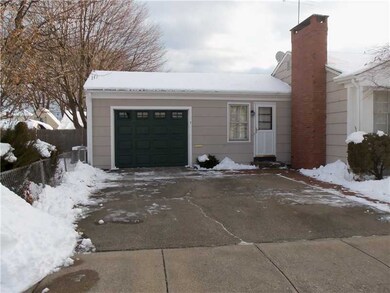 7 Weldon St, Pawtucket, RI 02861 - photo 2