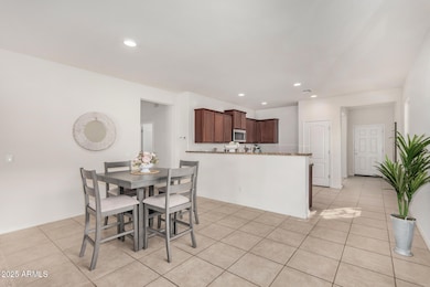 25424 W Carson Dr, Buckeye, AZ 85326 - photo 3