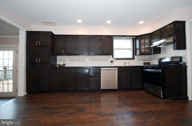 2342 Susan Ct, Atco, NJ 08004 - photo 5