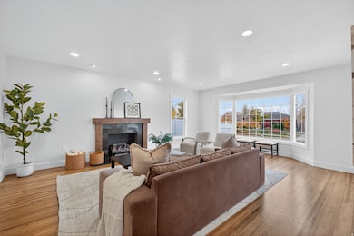 865 S 2200 E, Salt Lake City, UT 84108 - photo 7