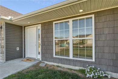 383 SE 981, Knob Noster, MO 65336 - photo 4