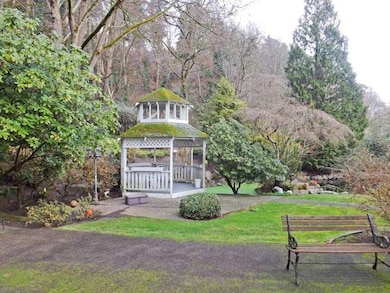 8383 E Mercer Way, Mercer Island, WA 98040 - photo 6