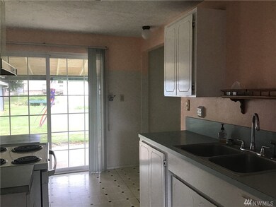 226 W Branch St, Chehalis, WA 98532 - photo 5