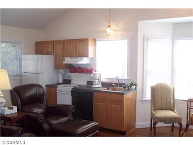 Den/Family/Great Room - Family room OR In-law suite, complete with kitchenette!