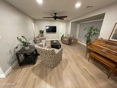 Living Rooom