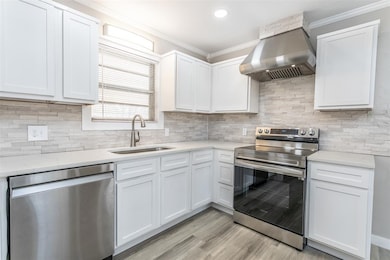 1312 Magnolia St, Gainesville, TX 76240 - photo 3