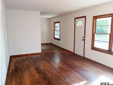 713 Richards St, Kilgore, TX 75662 - photo 2