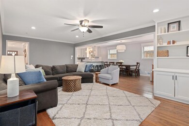 6723 Trammel Dr, Dallas, TX 75214 - photo 7