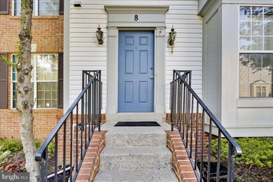 8 Cottage Field Ct, Germantown, MD 20874 - photo 2