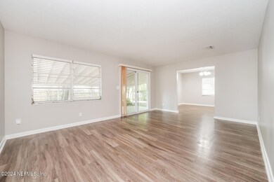 8286 Haverhill St, Jacksonville, FL 32211 - photo 4
