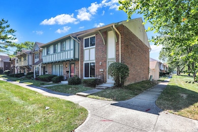 8018 Cheswick Dr, Indianapolis, IN 46219 - photo 2