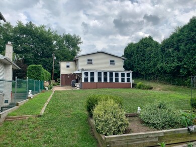 1317 N Webster Ave, Scranton, PA 18510 - photo 4