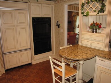 630 Windham Ln, Naperville, IL 60563 - photo 5