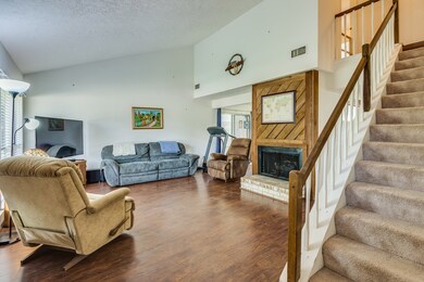 440 Gleneagles Dr, Friendswood, TX 77546 - photo 3