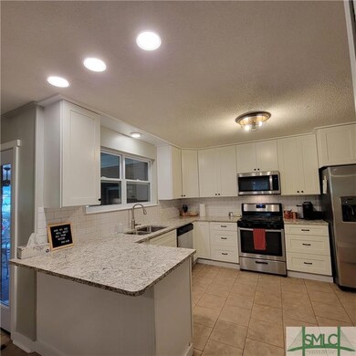 3120 Robertson Ave, Savannah, GA 31404 - photo 6